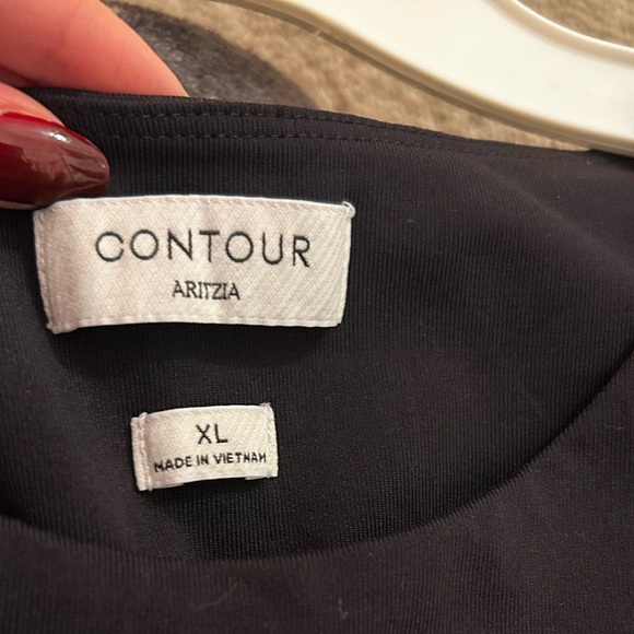 NWOT Aritzia Original Contour Crew Waist T-Shirt - Picture 5 of 6